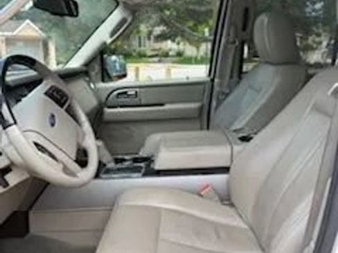 Used 2013 Ford Expedition EL Limited image 8