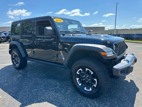 Used 2024 Jeep Wrangler Unlimited Rubicon 4xe AWD/4WD image 14