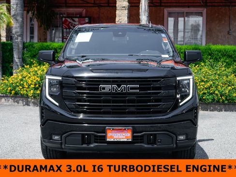 Used 2023 GMC Sierra 1500 Elevation w/ LPO, Elevation Black Package image 3