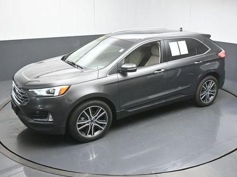 Used 2019 Ford Edge Titanium w/ Cold Weather Package image 40