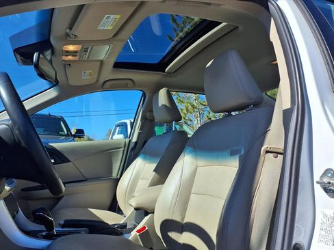 Used 2015 Honda Accord EX-L image 7