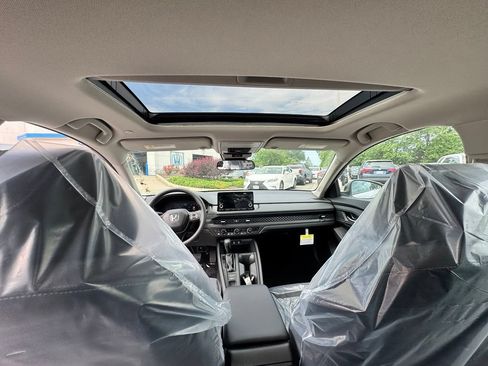 New 2025 Honda Accord SE image 22