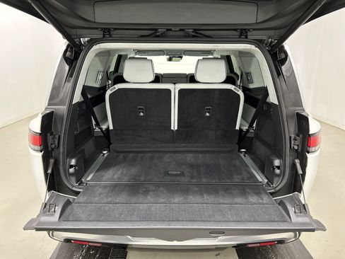 Used 2023 Rivian R1S Adventure AWD/4WD image 15