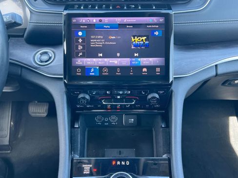 Used 2022 Jeep Grand Cherokee L Limited w/ Luxury Tech Group II AWD/4WD image 27