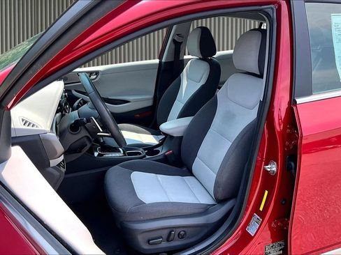 Used 2020 Hyundai Ioniq SEL FWD image 25