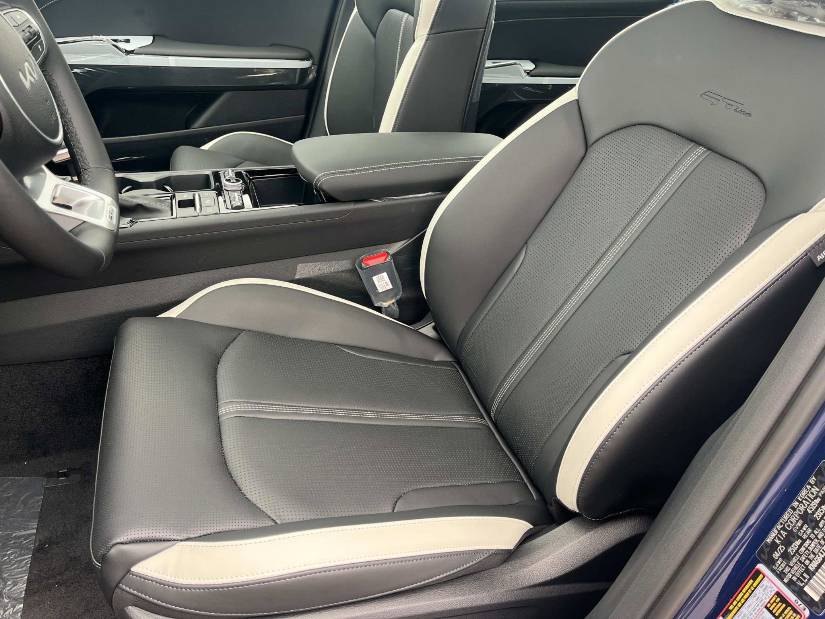 New 2025 Kia K5 GT-Line w/ GT-Line Premium Package AWD/4WD image 17