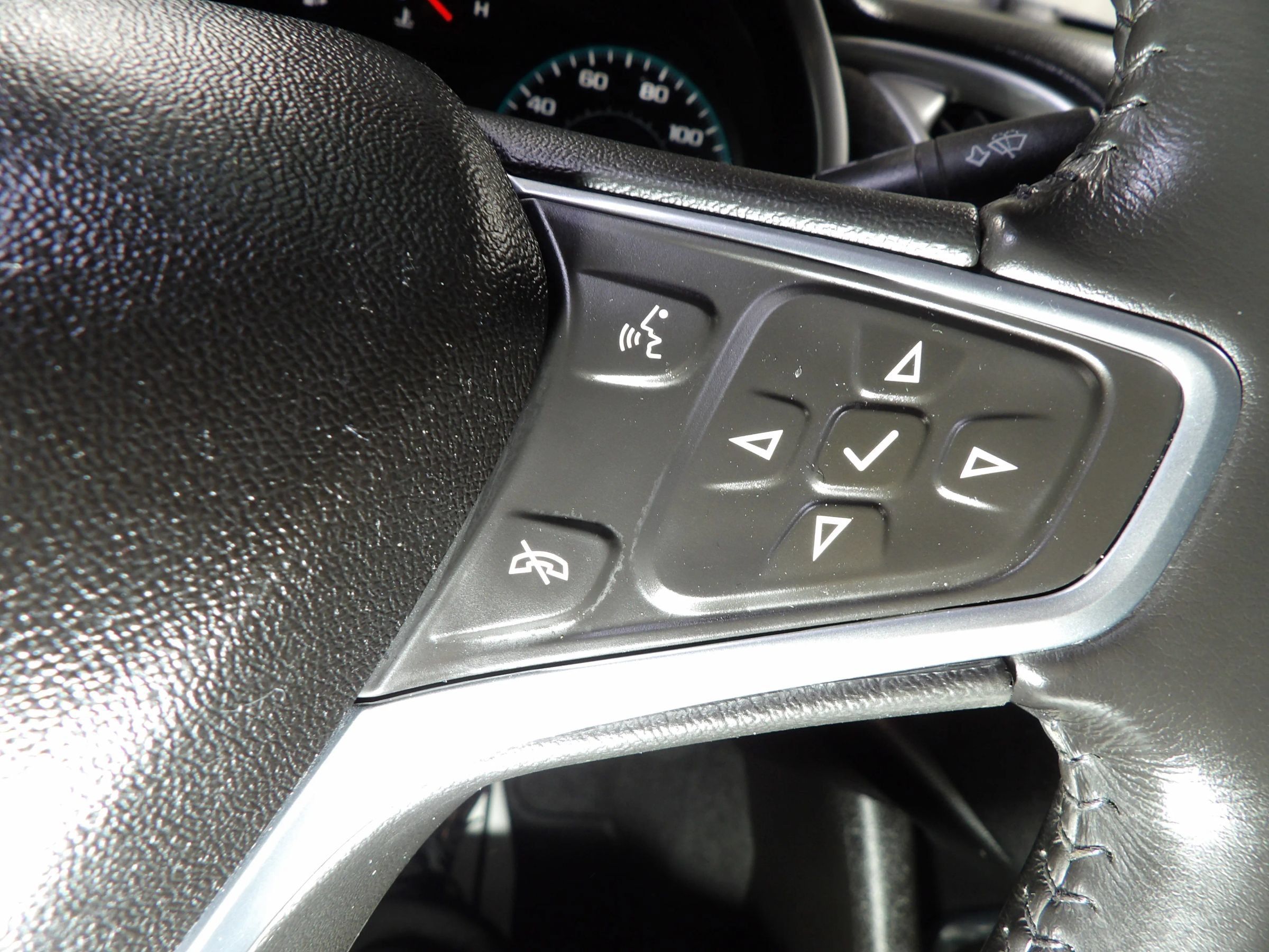 Used 2021 Chevrolet Malibu LS w/ Driver Confidence Package FWD image 17