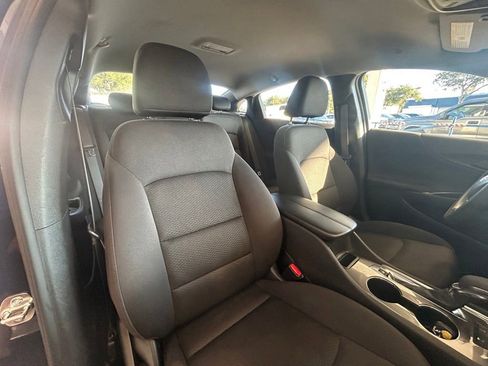 Used 2025 Chevrolet Malibu LT image 29