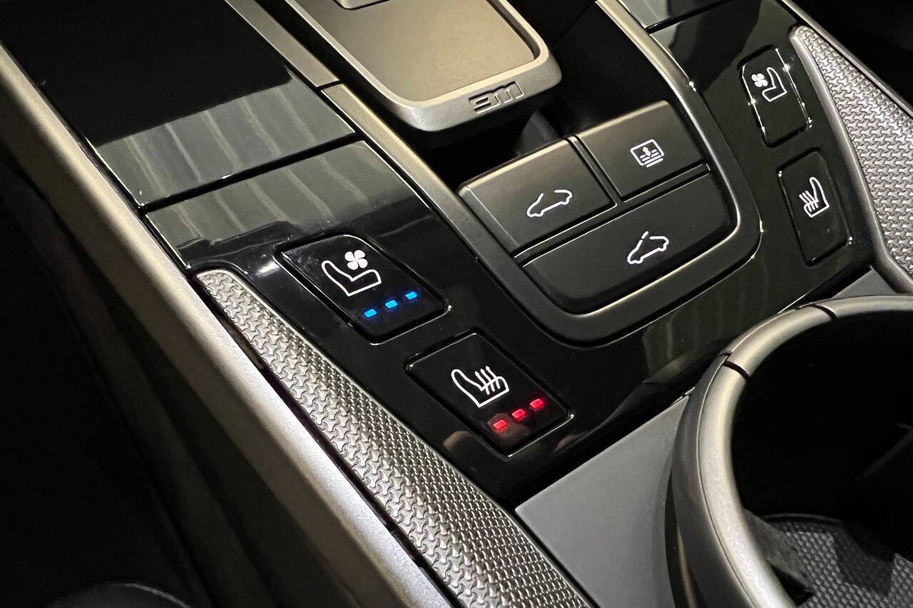 Used 2020 Porsche 911 Carrera image 12