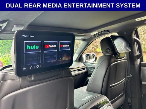Used 2024 Cadillac Escalade Sport Platinum w/ LPO, ONYX Package AWD/4WD image 3