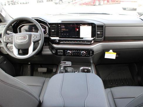 New 2026 GMC Sierra 1500 SLT w/ SLT Premium Plus Package AWD/4WD image 8
