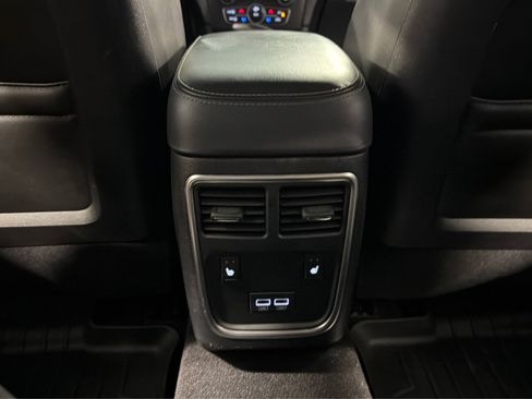 Used 2019 Dodge Charger Scat Pack w/ Plus Group RWD image 39