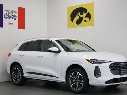 Used 2025 Audi Q5 Premium w/ Convenience Package