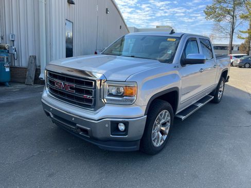 Used 2015 GMC Sierra 1500 SLT w/ SLT Crew Cab Value Package image 13