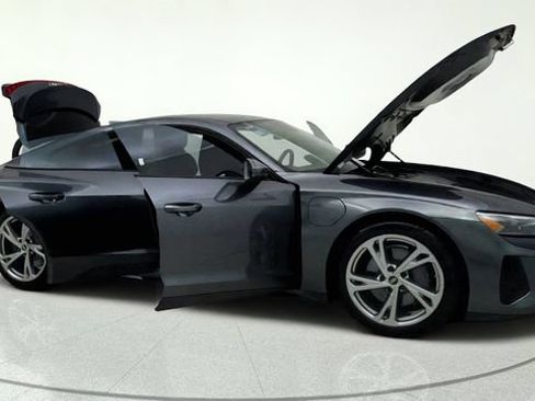 Used 2023 Audi e-tron GT Premium Plus AWD/4WD image 12