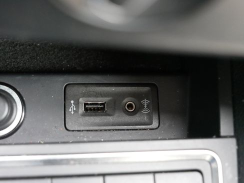 Used 2018 Volkswagen Jetta SE image 33