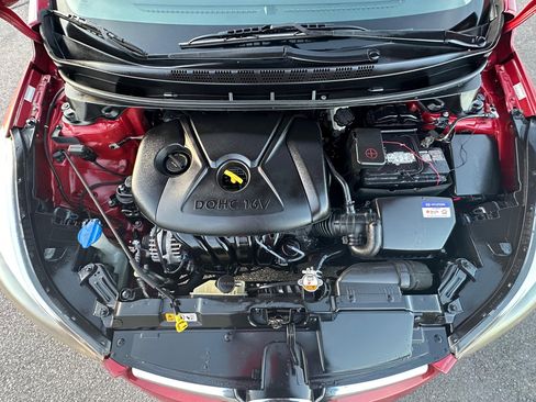 Used 2016 Hyundai Elantra SE w/ Option Group 02 image 14