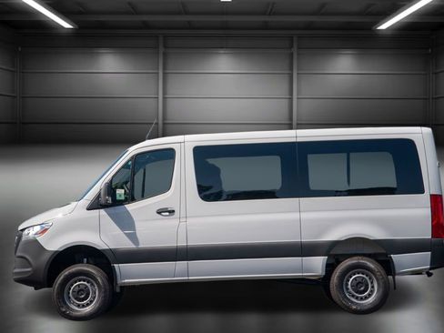 Used 2025 Mercedes-Benz Sprinter 144 Cargo image 6