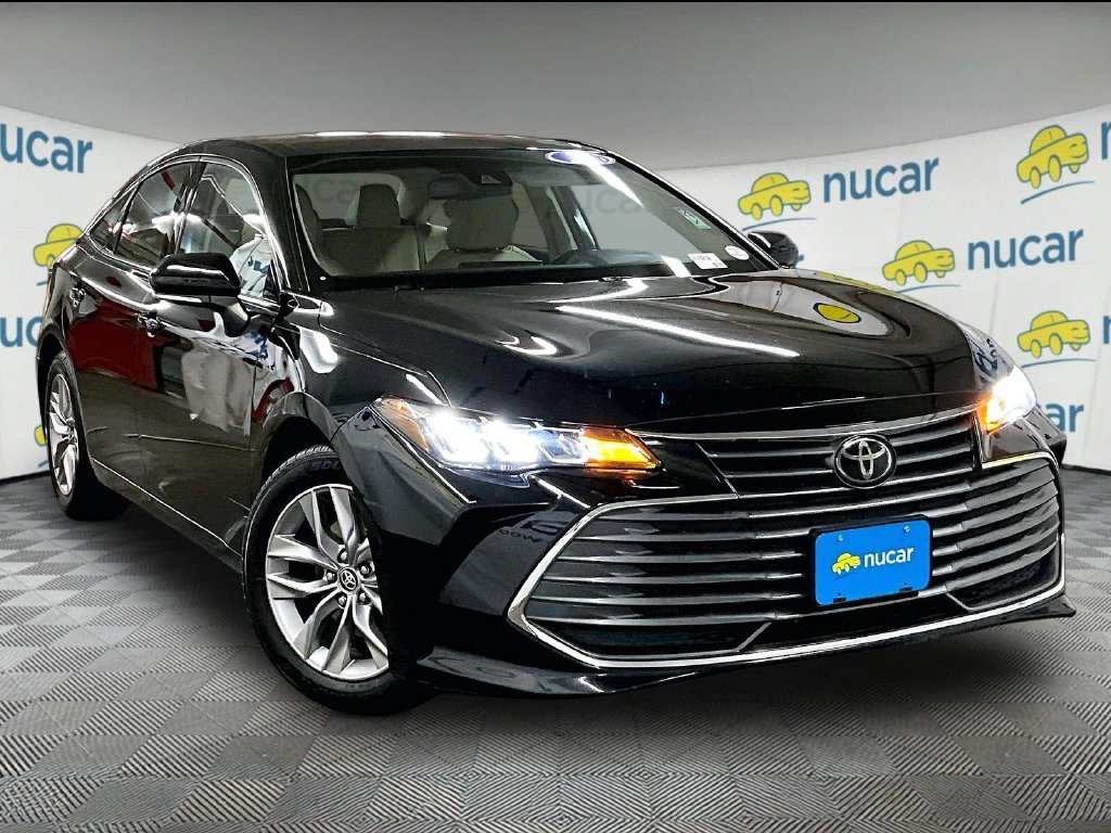 Used 2021 Toyota Avalon XLE AWD/4WD image 1