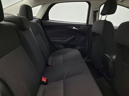 Used 2018 Ford Focus SE image 19