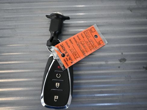Used 2025 Chevrolet TrailBlazer LT FWD image 21