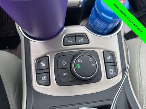 Used 2019 GMC Terrain Denali w/ Advanced Safety Package AWD/4WD image 37