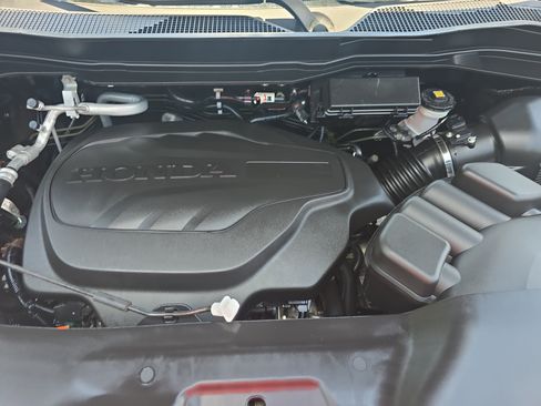Used 2024 Honda Passport TrailSport image 30