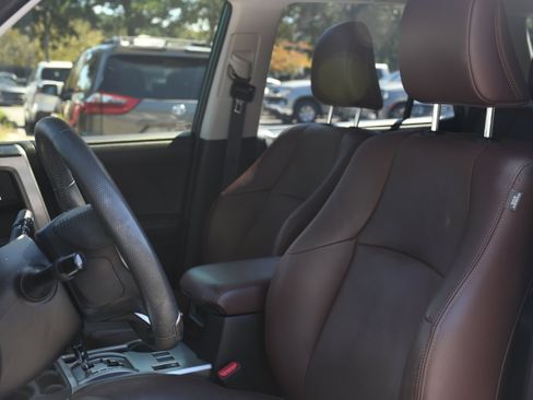 Used 2016 Toyota 4Runner SR5 image 13