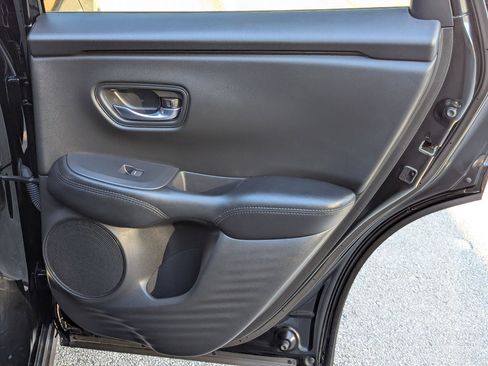 Used 2025 Honda HR-V LX image 26