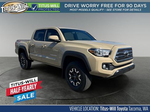 Used 2016 Toyota Tacoma TRD Off-Road AWD/4WD image 1