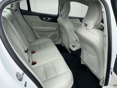 Used 2024 Volvo S60 B5 Core FWD image 12