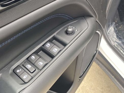 New 2026 Jeep Compass Latitude AWD/4WD image 15