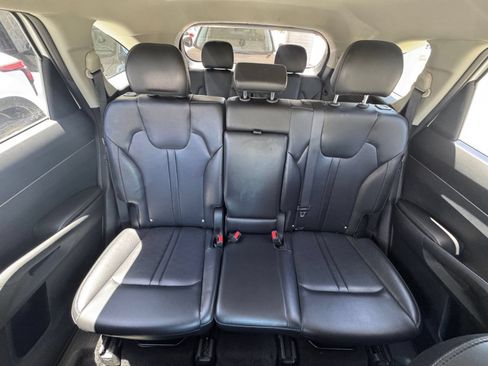 Used 2024 Kia Sorento S FWD image 40