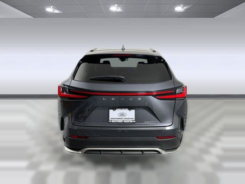 Used 2025 Lexus NX 450h+ F Sport AWD/4WD image 11