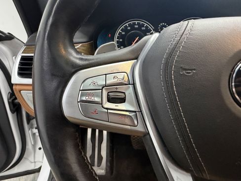 Used 2018 BMW ALPINA B7 xDrive AWD/4WD image 17