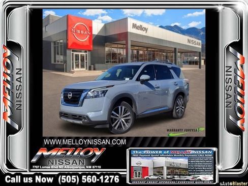 Used 2024 Nissan Pathfinder Platinum image 1