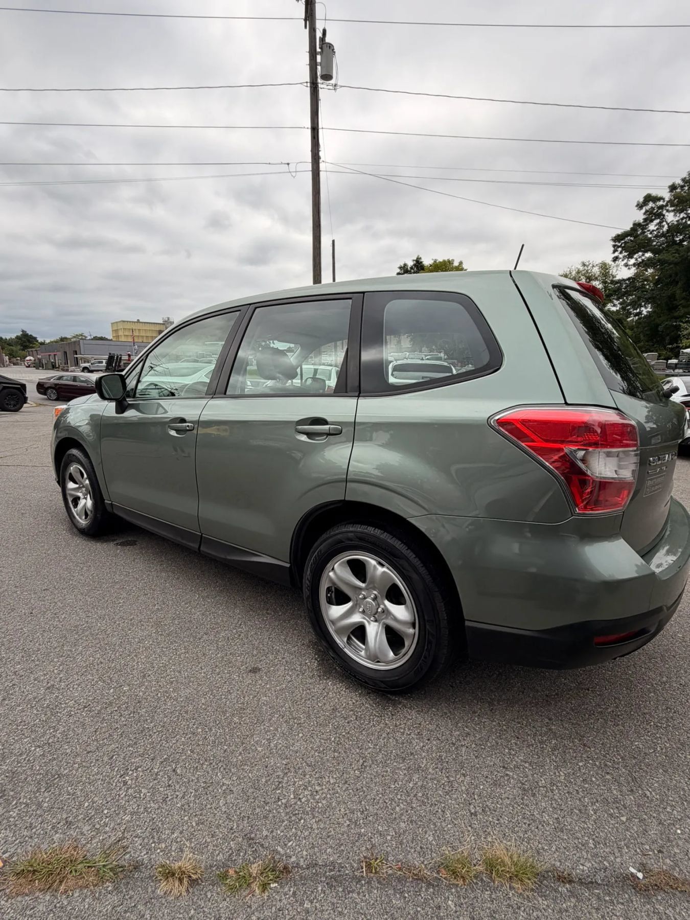 Used 2015 Subaru Forester 2.5i AWD/4WD image 17
