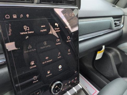 New 2026 GMC Terrain AT4 w/ Convenience Package III image 33