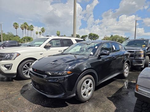 Used 2025 Dodge Hornet GT AWD/4WD image 3