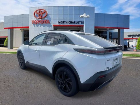 New 2026 Toyota C-HR AWD/4WD image 5