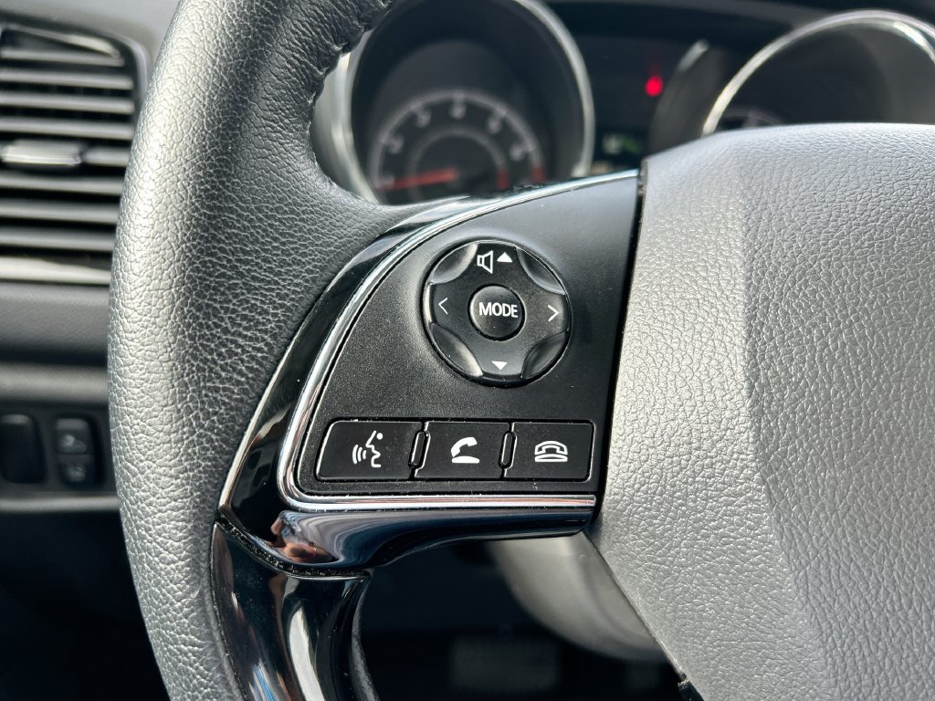 Used 2025 Mitsubishi Outlander Sport SE AWD/4WD image 15