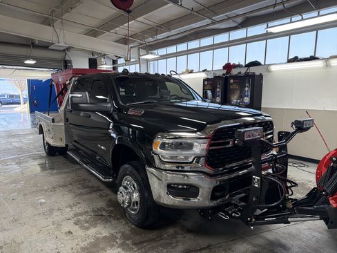 Used 2024 RAM 3500 SLT w/ Quick Order Package 2YG SLT image 7