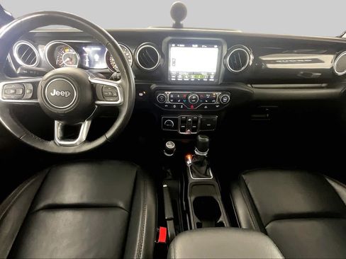 Used 2023 Jeep Wrangler Unlimited Sahara AWD/4WD image 14