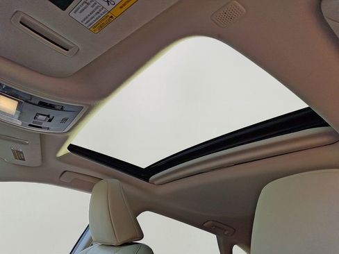 Used 2022 Lexus RX 350L Premium w/ Premium Package AWD/4WD image 14