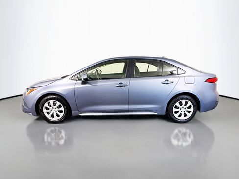 Used 2022 Toyota Corolla LE FWD image 6