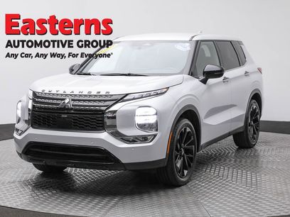 Used 2023 Mitsubishi Outlander SE