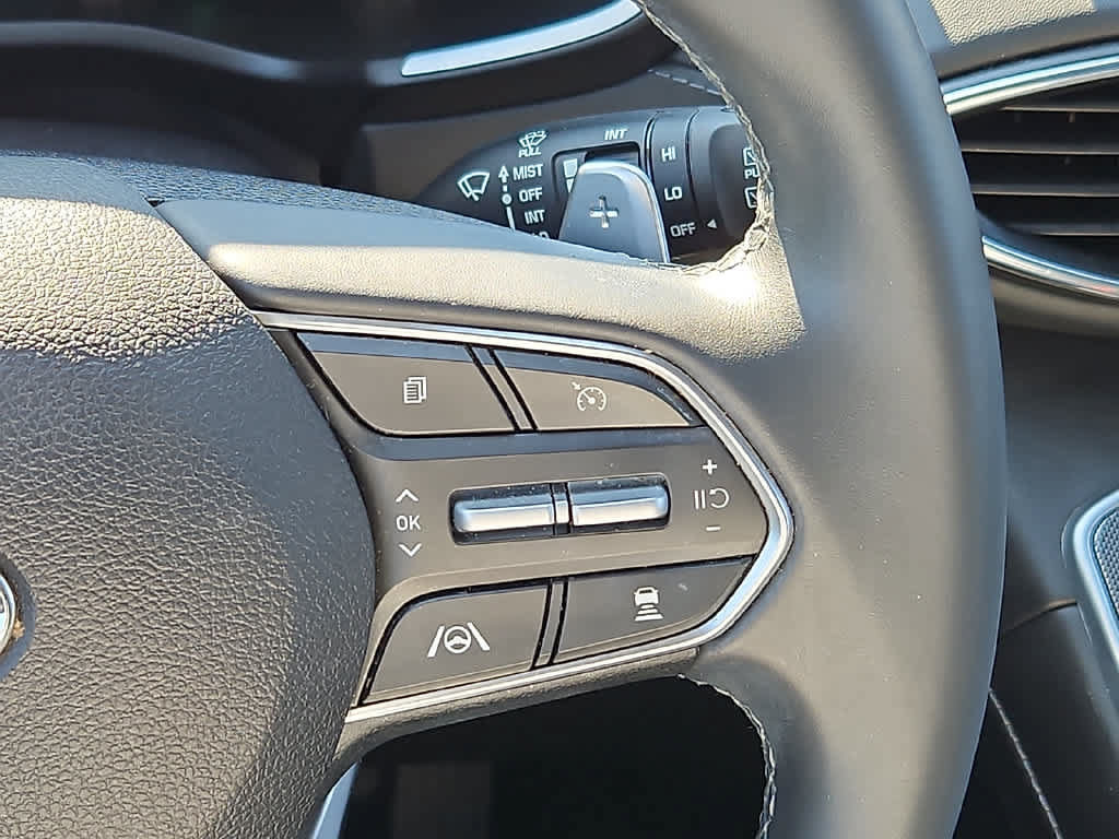 Used 2022 Hyundai Santa Fe SEL Premium w/ Cargo Package AWD/4WD image 4
