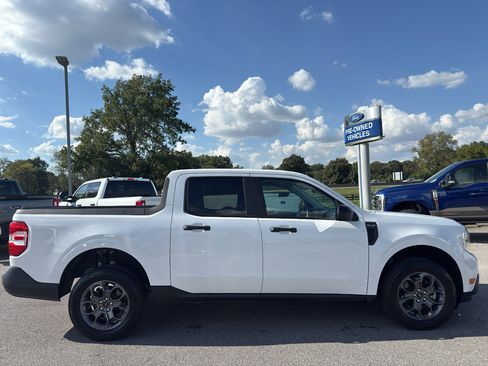 Certified 2022 Ford Maverick XLT image 4