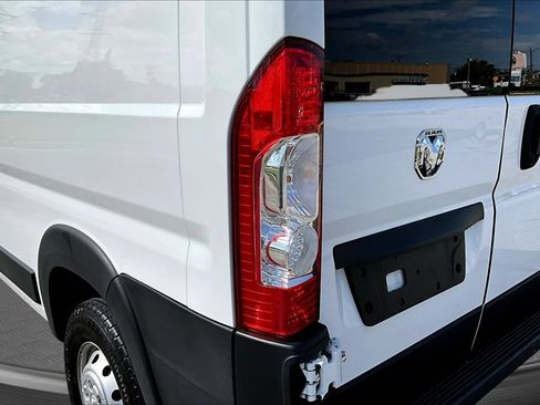Used 2023 RAM ProMaster 2500 FWD image 18