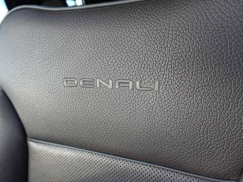 Used 2022 GMC Yukon Denali w/ Max Trailering Package image 13